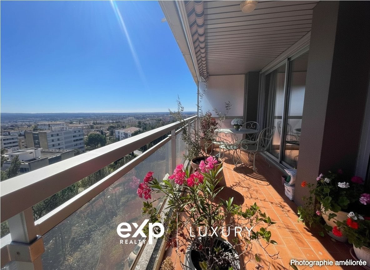 APPARTEMENT 104 M2 - DERNIER ETAGE - VUE PANORAMIQUE - CV A PIEDS 3